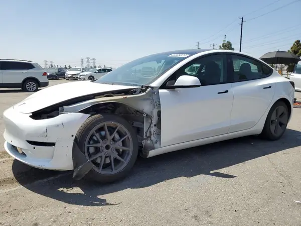 5YJ3E1EA5MF096205 2021 TESLA MODEL 3 - Image 1