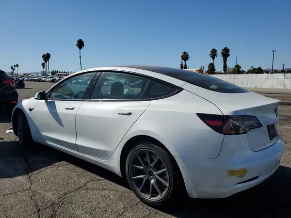 5YJ3E1EA5MF097094 2021 TESLA MODEL 3 - Image 2
