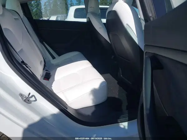 5YJ3E1EA5MF098021 2021 TESLA MODEL 3 - Image 8