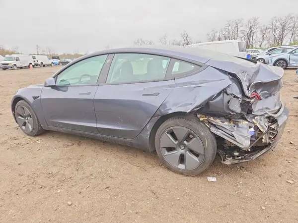 5YJ3E1EA5MF100169 2021 TESLA MODEL 3 - Image 2