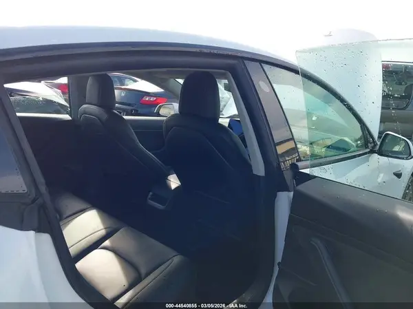5YJ3E1EA5MF850574 2021 TESLA MODEL 3 - Image 8