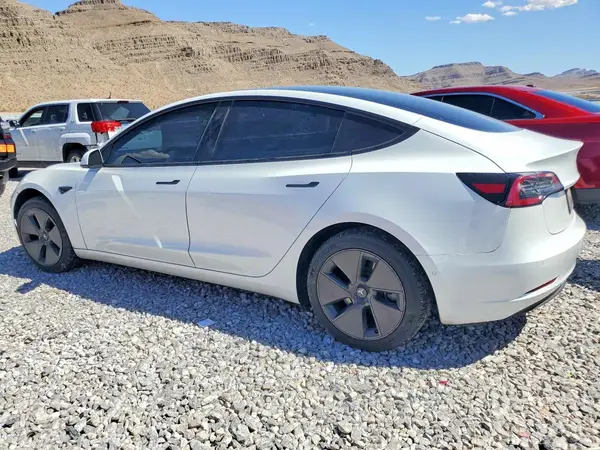 5YJ3E1EA5MF871019 2021 TESLA MODEL 3 - Image 2