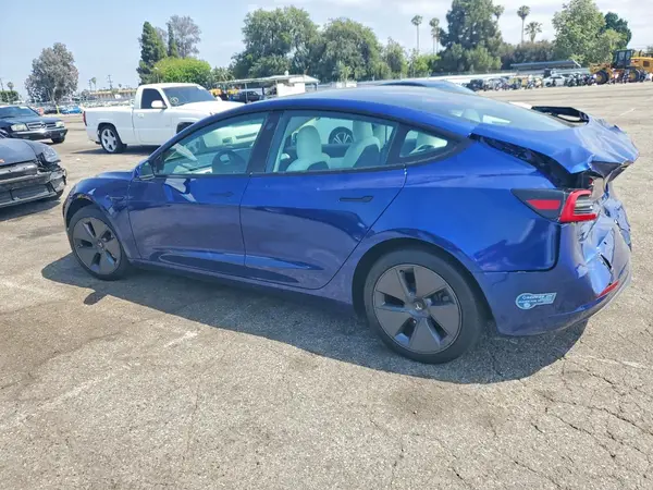 5YJ3E1EA5MF875233 2021 TESLA MODEL 3 - Image 2