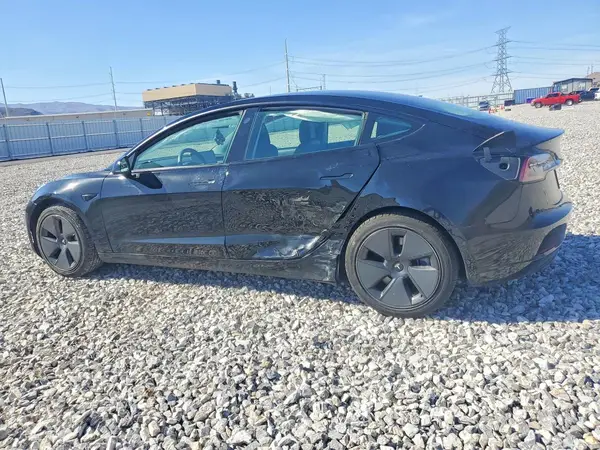 5YJ3E1EA5MF876429 2021 TESLA MODEL 3 - Image 2