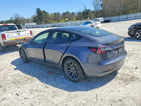 5YJ3E1EA5MF907243 2021 TESLA MODEL 3 - Image 2