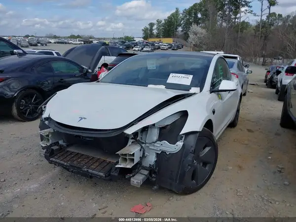 5YJ3E1EA5MF923426 2021 TESLA MODEL 3 - Image 2