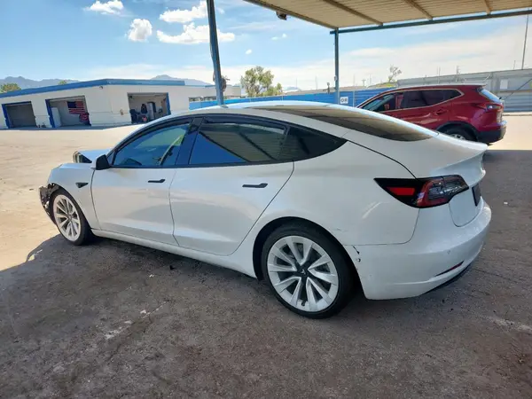 5YJ3E1EA5MF938945 2021 TESLA MODEL 3 - Image 2