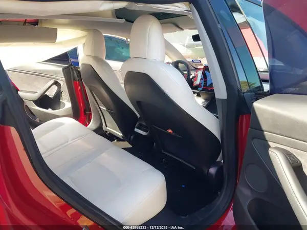 5YJ3E1EA5MF982864 2021 TESLA MODEL 3 - Image 8