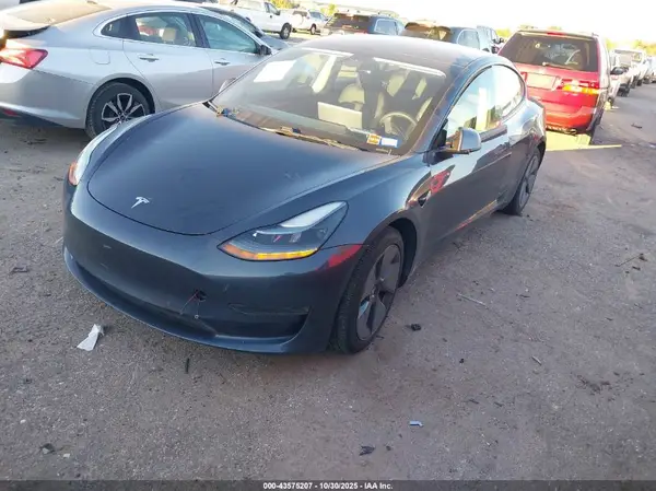 5YJ3E1EA5MF985635 2021 TESLA MODEL 3 - Image 2