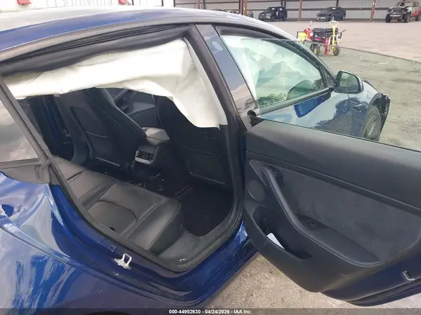 5YJ3E1EA5MF985702 2021 TESLA MODEL 3 - Image 8