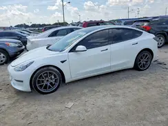 5YJ3E1EA5NF111979 2022 TESLA MODEL 3