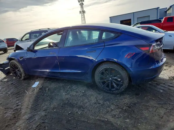 5YJ3E1EA5NF142696 2022 TESLA MODEL 3 - Image 2