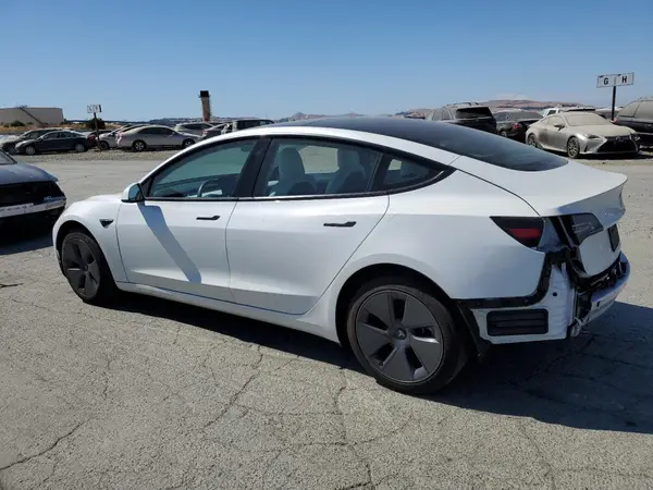 5YJ3E1EA5NF153262 2022 TESLA MODEL 3 - Image 2