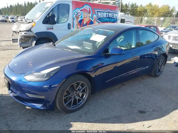 5YJ3E1EA5NF160213 2022 TESLA MODEL 3 - Image 2