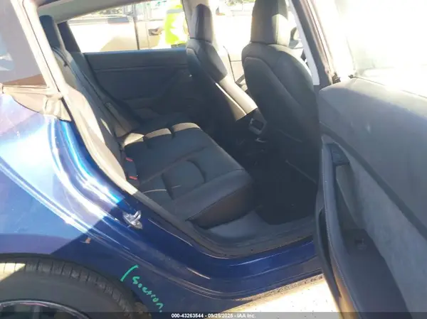 5YJ3E1EA5NF160213 2022 TESLA MODEL 3 - Image 8