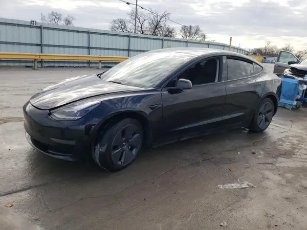 5YJ3E1EA5NF162561 2022 TESLA MODEL 3 - Image 1