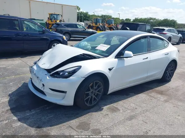 5YJ3E1EA5NF164309 2022 TESLA MODEL 3 - Image 2