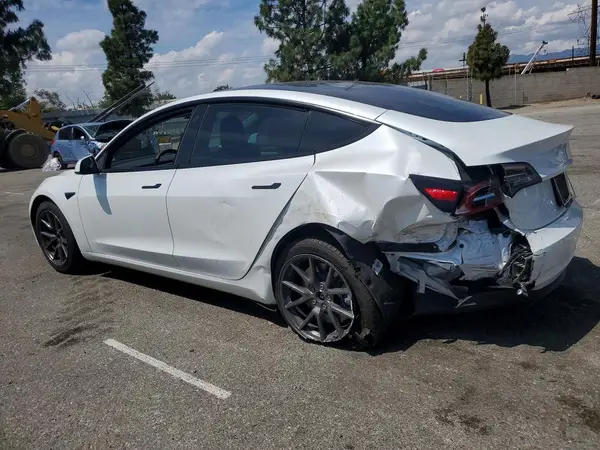 5YJ3E1EA5NF168277 2022 TESLA MODEL 3 - Image 2
