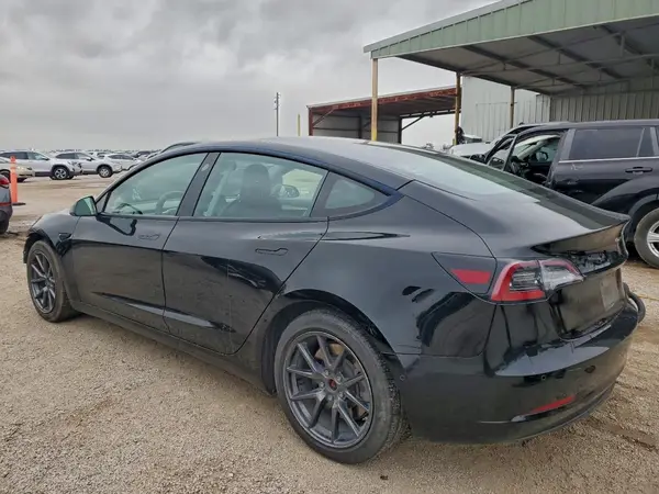 5YJ3E1EA5NF186262 2022 TESLA MODEL 3 - Image 2