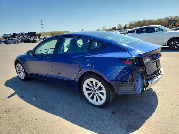 5YJ3E1EA5NF186410 2022 TESLA MODEL 3 - Image 2