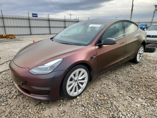 5YJ3E1EA5NF187735 2022 TESLA MODEL 3 - Image 1