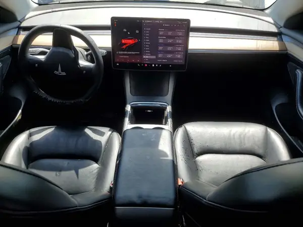 5YJ3E1EA5NF188738 2022 TESLA MODEL 3 - Image 8