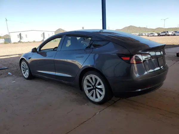 5YJ3E1EA5NF188948 2022 TESLA MODEL 3 - Image 2