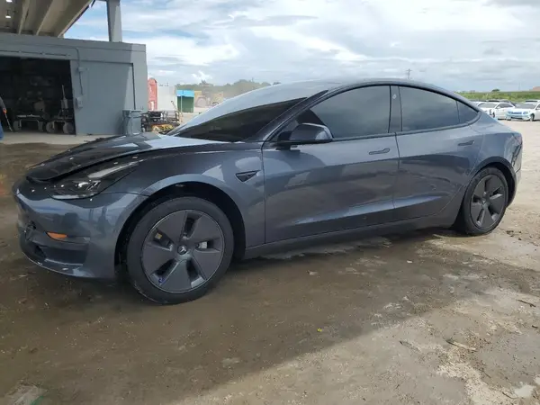 5YJ3E1EA5NF189372 2022 TESLA MODEL 3 - Image 1