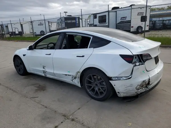 5YJ3E1EA5NF201715 2022 TESLA MODEL 3 - Image 2