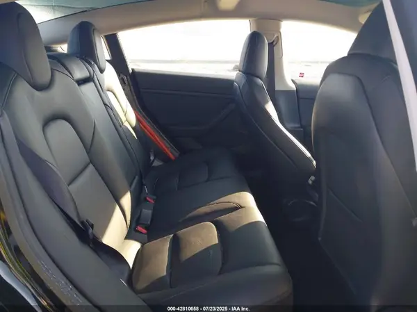 5YJ3E1EA5NF236786 2022 TESLA MODEL 3 - Image 8