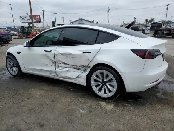 5YJ3E1EA5NF241566 2022 TESLA MODEL 3 - Image 2