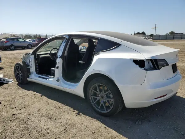 5YJ3E1EA5NF243091 2022 TESLA MODEL 3 - Image 2