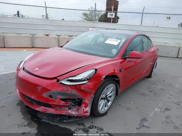 5YJ3E1EA5NF245424 2022 TESLA MODEL 3 - Image 2