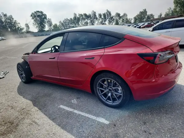 5YJ3E1EA5NF246184 2022 TESLA MODEL 3 - Image 2