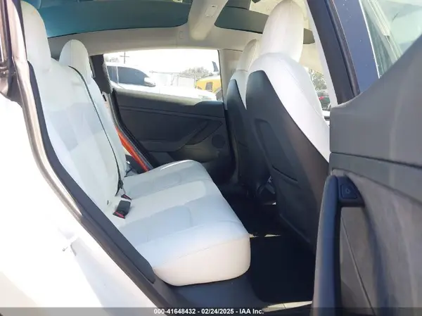 5YJ3E1EA5NF251126 2022 TESLA MODEL 3 - Image 8