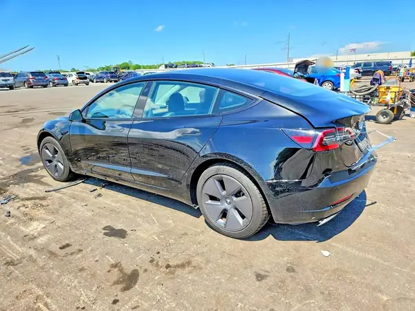 5YJ3E1EA5NF251868 2022 TESLA MODEL 3 - Image 2