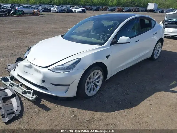 5YJ3E1EA5NF258397 2022 TESLA MODEL 3 - Image 2