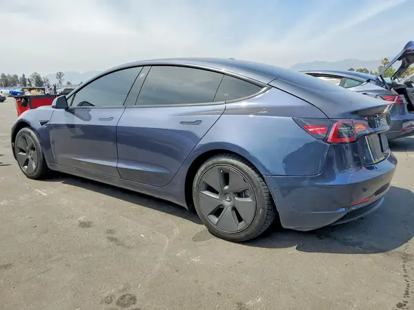 5YJ3E1EA5NF286149 2022 TESLA MODEL 3 - Image 2