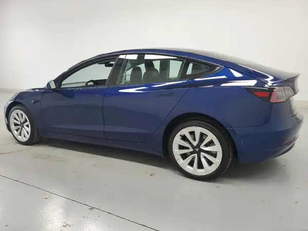 5YJ3E1EA5NF287379 2022 TESLA MODEL 3 - Image 2