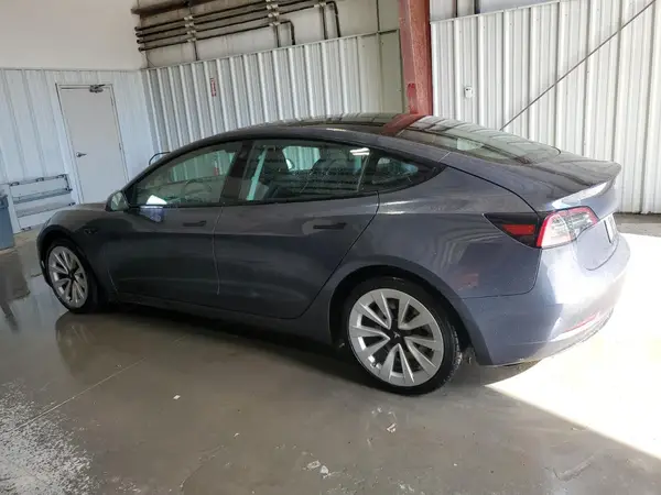 5YJ3E1EA5NF287785 2022 TESLA MODEL 3 - Image 2