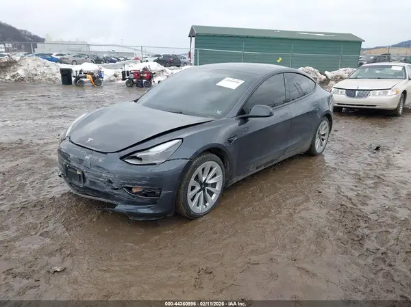 5YJ3E1EA5NF289472 2022 TESLA MODEL 3 - Image 2