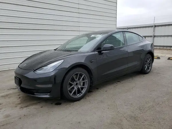 5YJ3E1EA5NF289665 2022 TESLA MODEL 3 - Image 1