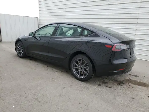 5YJ3E1EA5NF289665 2022 TESLA MODEL 3 - Image 2