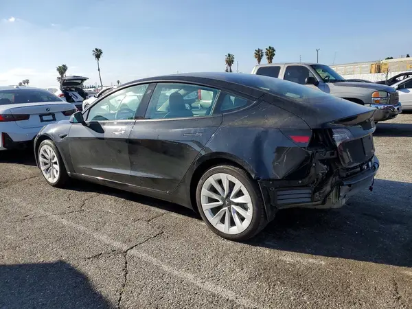 5YJ3E1EA5NF299483 2022 TESLA MODEL 3 - Image 2