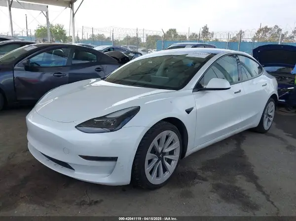 5YJ3E1EA5NF299550 2022 TESLA MODEL 3 - Image 2