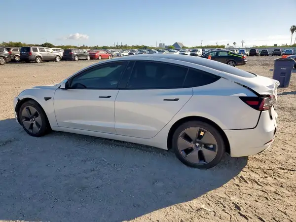 5YJ3E1EA5NF301961 2022 TESLA MODEL 3 - Image 2
