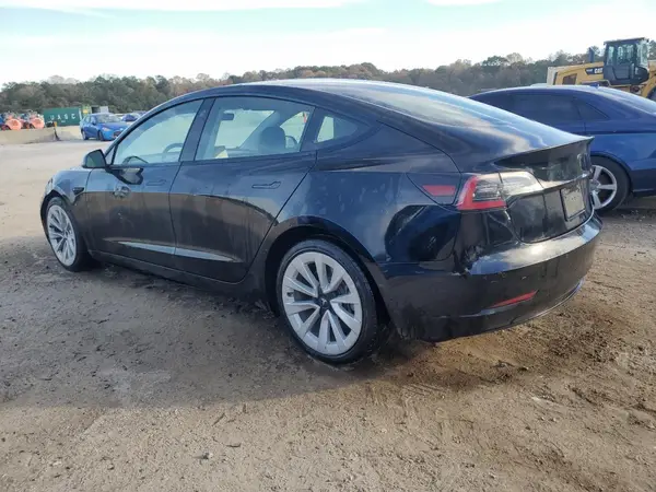 5YJ3E1EA5NF303998 2022 TESLA MODEL 3 - Image 2