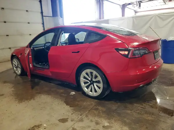 5YJ3E1EA5NF304245 2022 TESLA MODEL 3 - Image 2