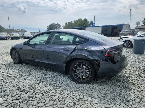 5YJ3E1EA5NF316430 2022 TESLA MODEL 3 - Image 2