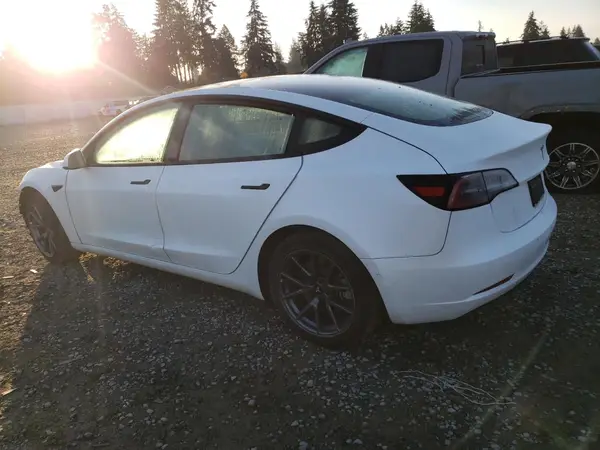 5YJ3E1EA5NF316962 2022 TESLA MODEL 3 - Image 2